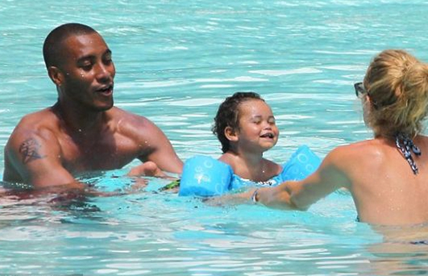 mavisehir-dergisi-doutzen4